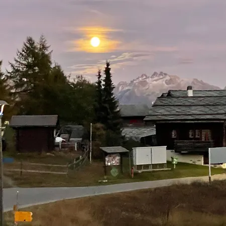 Alpenperle 1og Lejlighed *